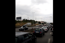 Colisão entre dois carros na A1