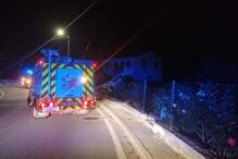 Condutor foge após despiste seguido de capotamento em Oliveira de Azeméis