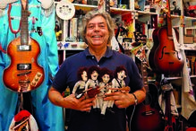 Abel Rosa, autor do livro ‘Os Beatles - Aventuras Pop Portuguesas’, coleciona há décadas material da banda 