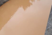 Rebentamento de conduta provoca inundação de garagem em Vila Nova de Gaia