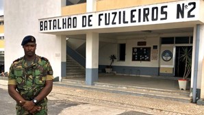 Fuzileiro herói salva vida a jovem baleado em Almada