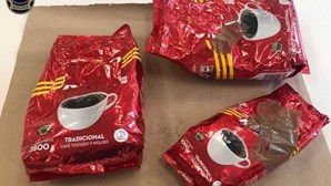 Homem apanhado no Aeroporto de Lisboa com cocaína dissimulada em pacotes de café