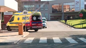 Médico e auxiliar envolvem-se em discussão acesa no Hospital Amadora-Sintra