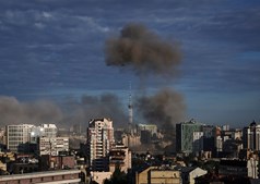 Madrugada de explosões em Kiev