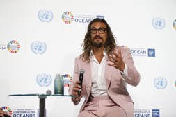 Jason Momoa na Conferência dos Oceanos das Nações Unidas	
