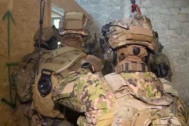 Tiros e granadas para treinar militares portugueses de elite em missão da NATO