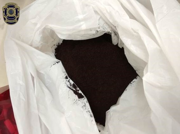 Cocaína dissimulada em pacotes de café	