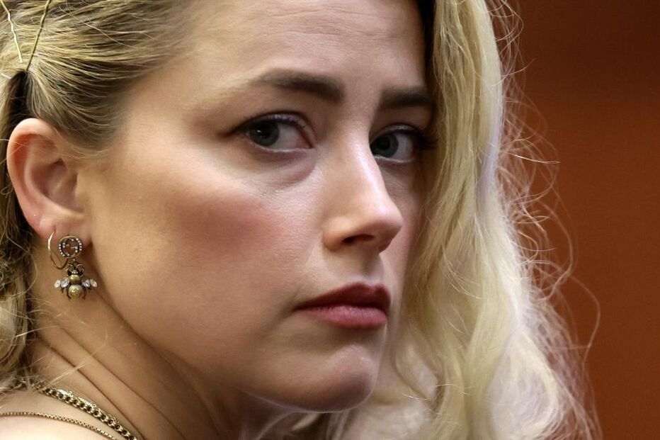 Amber Heard saiu  do tribunal derrotada: vai ter de pagar  9,7 milhões €. Júri tinha decidido quantia maior