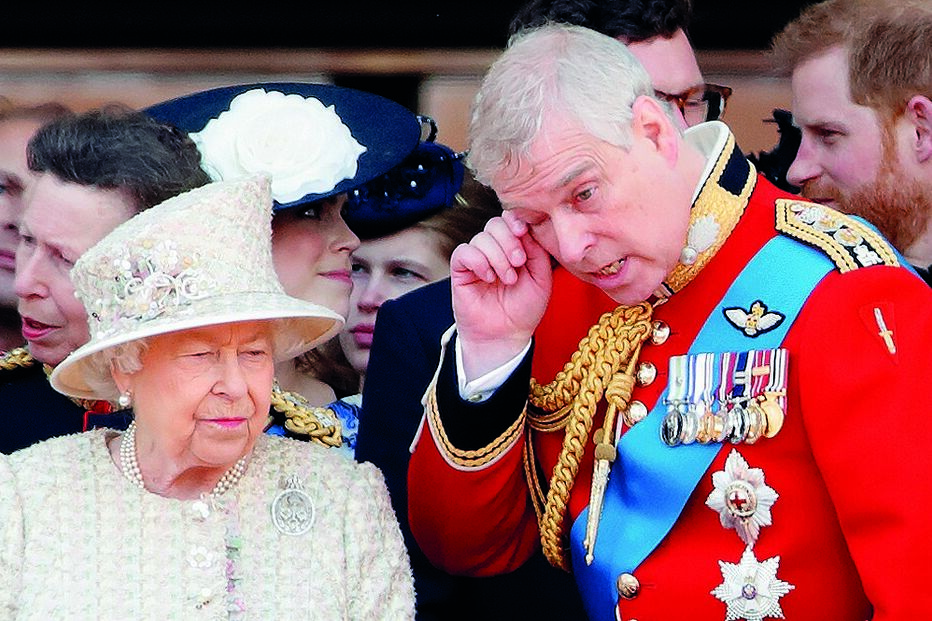 Rainha Isabel II, Palácio de Buckingham, família real, príncipe andré