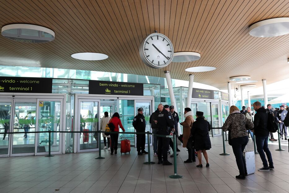 Passageiros num aeroporto