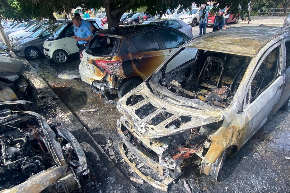 carros, fogo, destruição, Sacavém