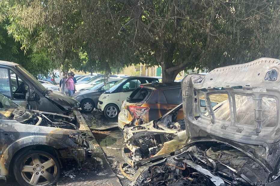 carros, fogo, destruição, Sacavém