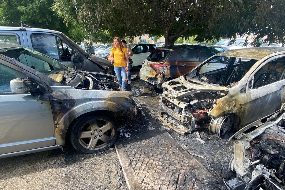 carros, fogo, destruição, Sacavém