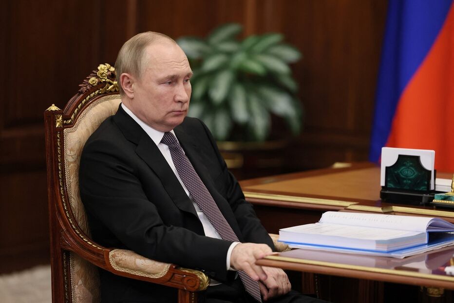 Imagem 2022-06-06T100456Z_1765611047_RC28MU97HQSL_RTRMADP_3_UKRAINE-CRISIS-PUTIN.JPG (14211491) (Milenium)