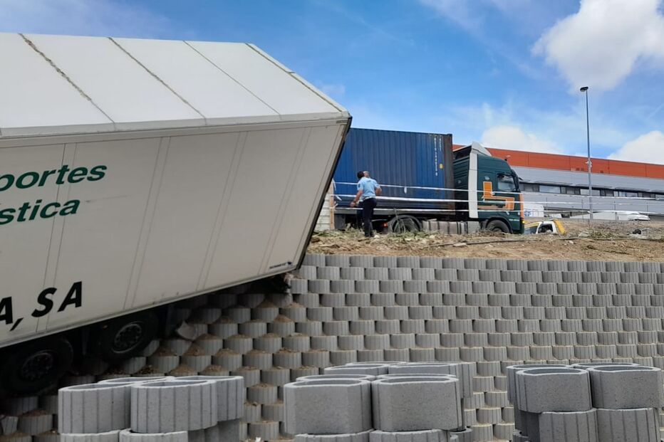 Camionista morre em despiste próximo da Azambuja