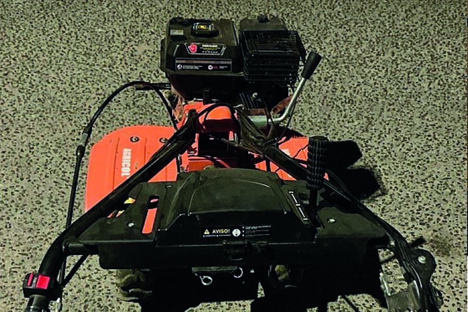 Máquina agrícola roubada, Évora