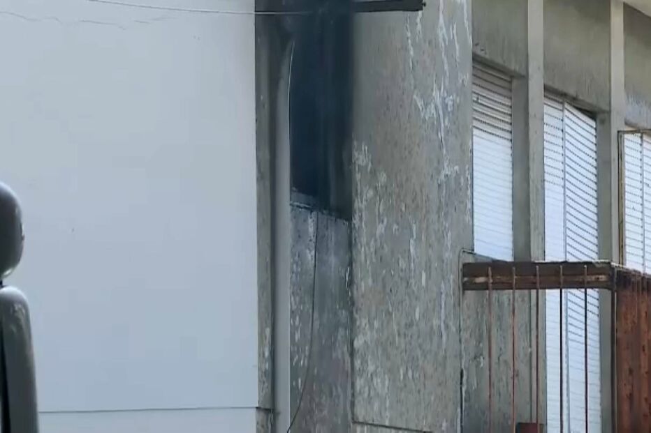 Mulher morre em incêndio e mãe luta pela vida em Rio Tinto