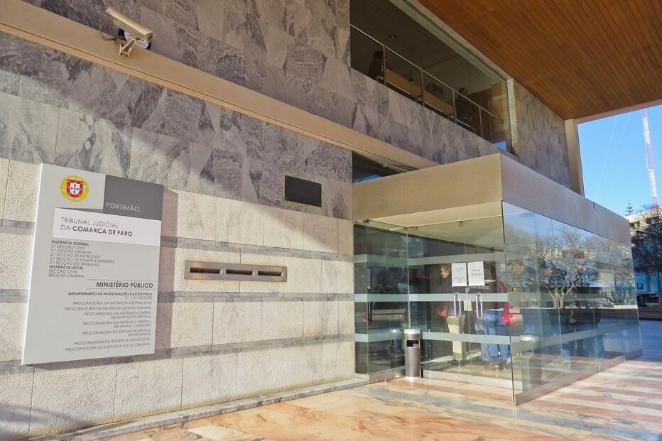 Julgamento decorre no Tribunal de Portimão
