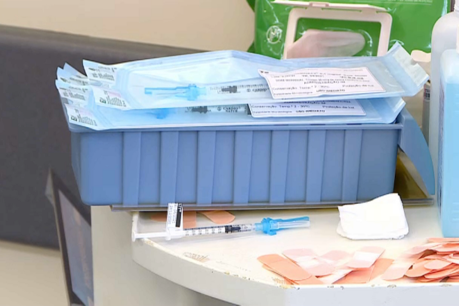 Centros de saúde com falta de ligaduras e compressas