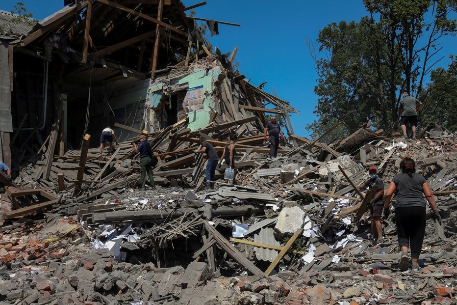 Imagem 2022-06-20T171410Z_1280235735_RC2OVU9B6AFP_RTRMADP_3_UKRAINE-CRISIS-KHARKIV-STRIKE.JPG (14351404) (Milenium)