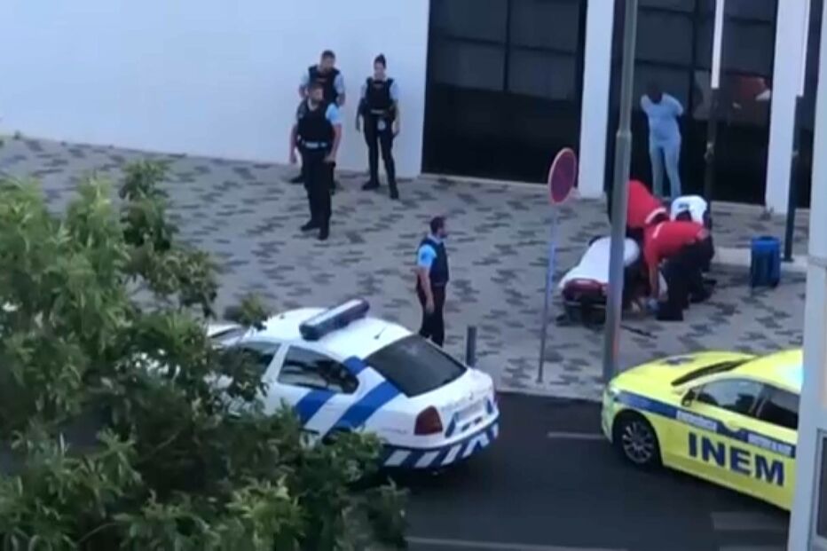 Ferido arrastou-se mais de 300 metros antes de morrer na Amadora
