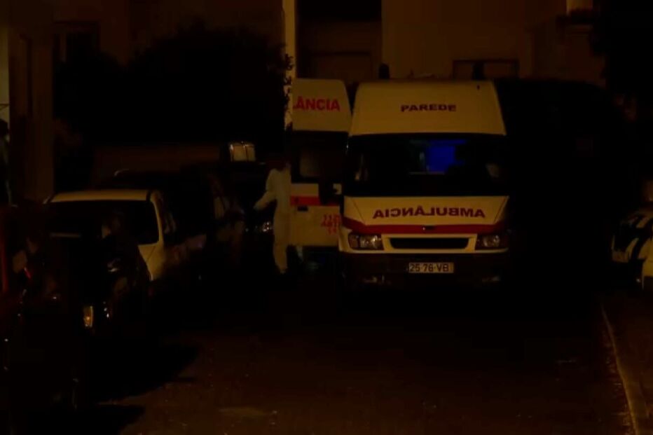 Mulher morta pelo marido com três tiros ao ir buscar roupa do filho