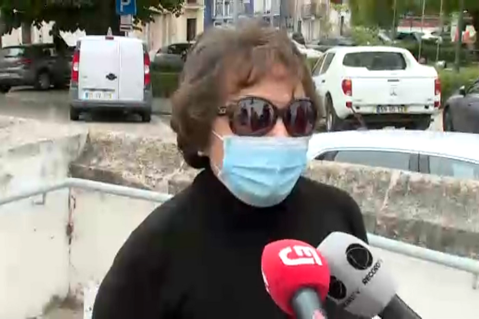 'Enganou-me a mim, enganou o meu filho, enganou todos': Avó paterna de Jéssica fala sobre mãe da menina 