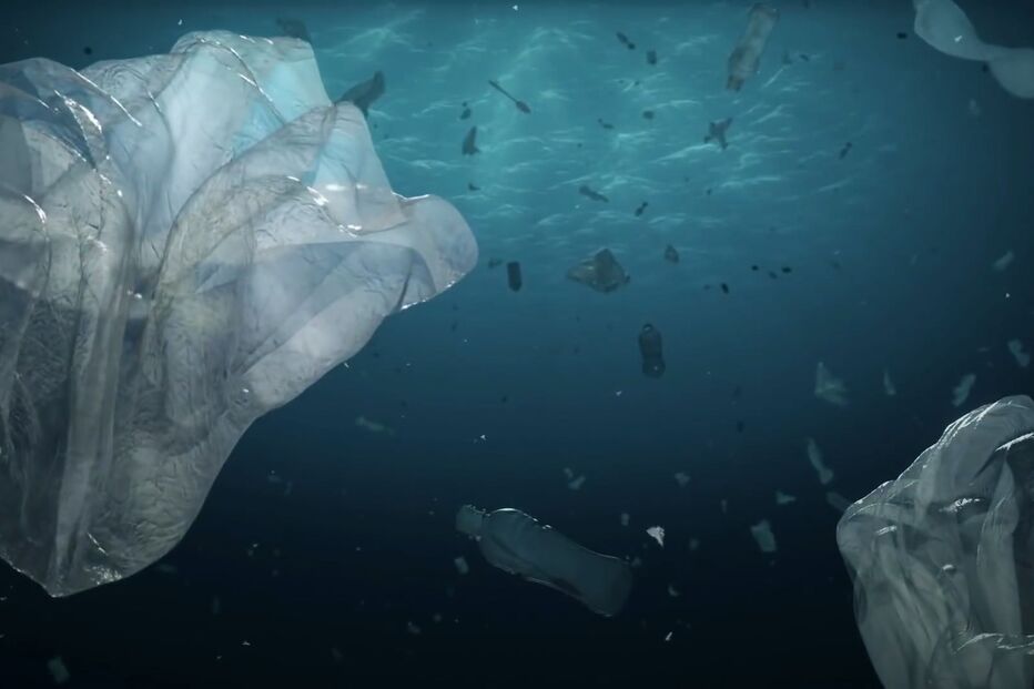 Plásticos no oceano