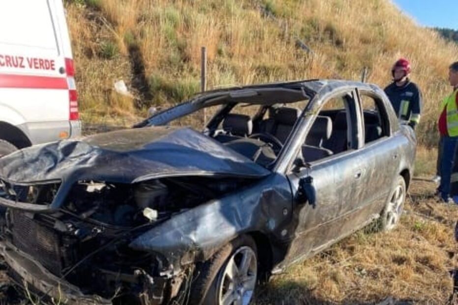 Carro em que seguiam as vítimas