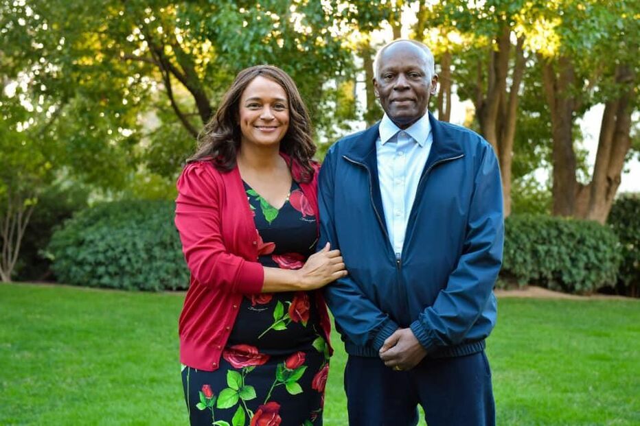 José Eduardo dos Santos ao lado da filha, Isabel dos Santos