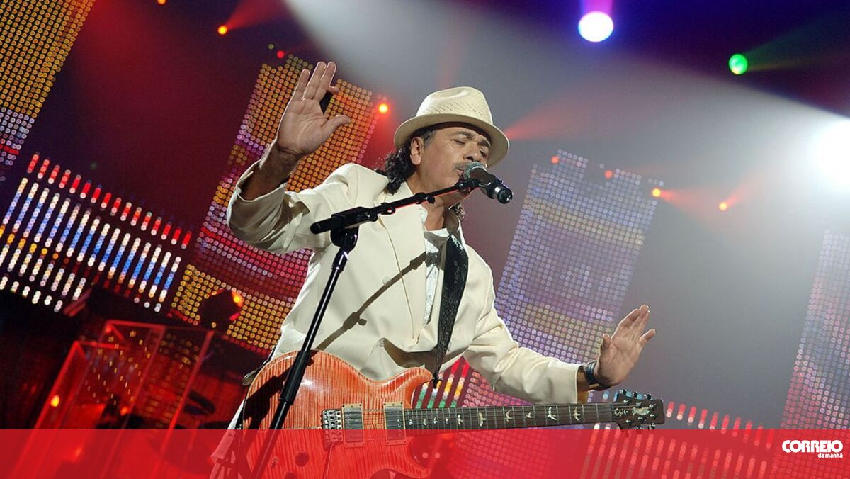 Carlos Santana passed out during a concert due to heat and dehydration