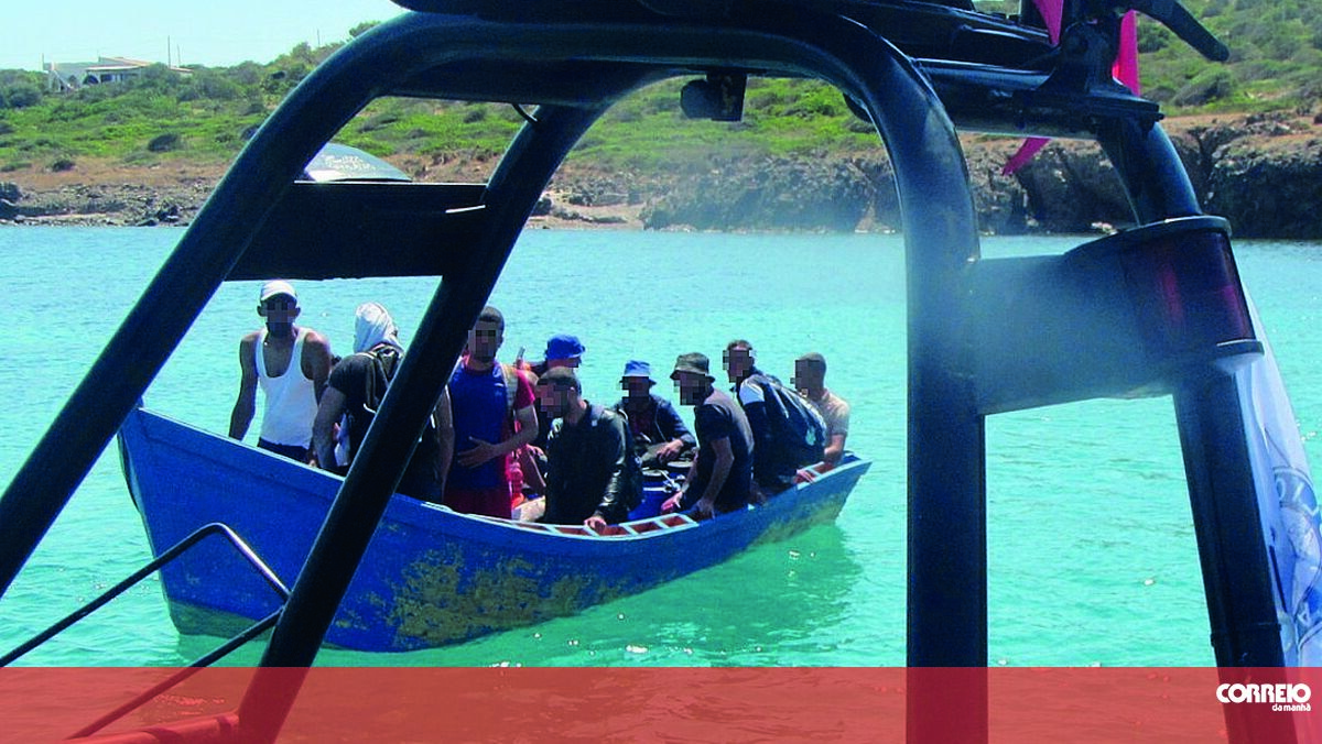 Italian maritime police detained 20 migrants