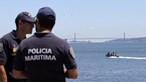 Marinha resgata cinco pessoas de veleiro naufragado após interação com orcas em Sines