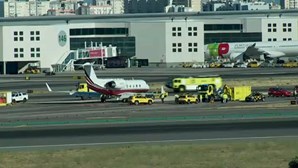 Jato do presidente da Guiné-Bissau tem acidente em Lisboa e fecha aeroporto durante duas horas