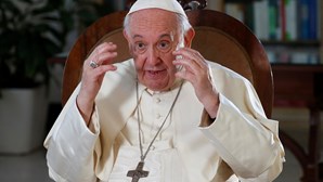 "De momento não": Papa Francisco desmente rumores sobre renúncia ao cargo