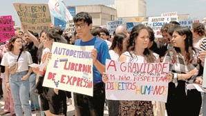 Suspenso professor da Universidade de Aveiro acusado de homofobia