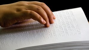 Porto Editora disponibiliza 800 obras em braille na plataforma WOOK