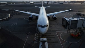 Comissão Técnica vai estudar cinco soluções únicas e duais para novo aeroporto, garante Governo