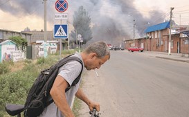 Forças russas intensificaram nos últimos dias os bombardeamentos contra a cidade de Sloviansk, em preparação para o lançamento de uma ofensiva terrestre para capturar toda a região de Donetsk