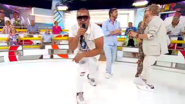 Vanny Jordan anima o Manhã CM com o tema ‘Somos Latinos’