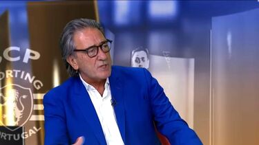 Rodolfo Reis: “Arthur Cabral tem de ser bom jogador”
