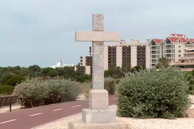 Choro e calor salvam bebé abandonado em Cascais