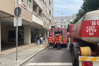 Prédio na Maia evacuado por causa de fogo em restaurante no rés-do-chão