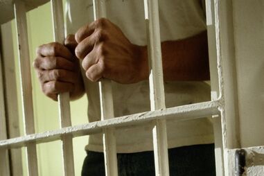 Apreensões de drogas sintéticas disparam nas cadeias 