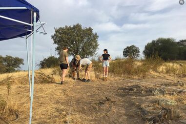 Escavações arqueológicas no Castelo Velho da Safara