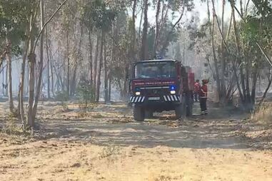 Dois bombeiros de Caneças usam carro da corporação para atear incêndios