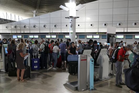 caos, aeroporto de lisboa, viagens, passageiros