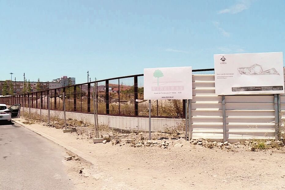 Terreno junto ao Bairro Padre Cruz onde Fernando Medina queria uma nova Feira Popular 