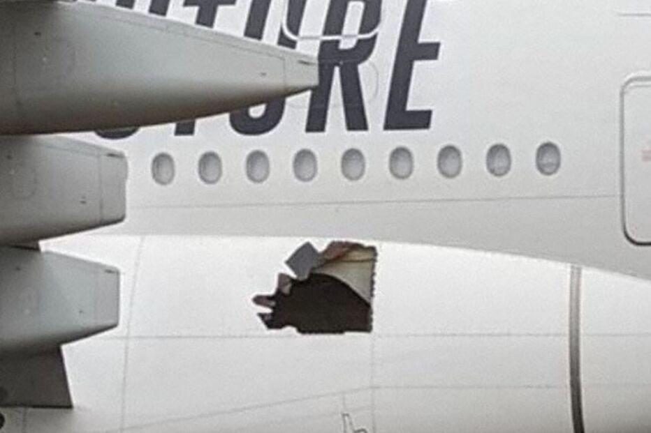 Aeronave da Emirates viaja 14 horas com buraco na lateral