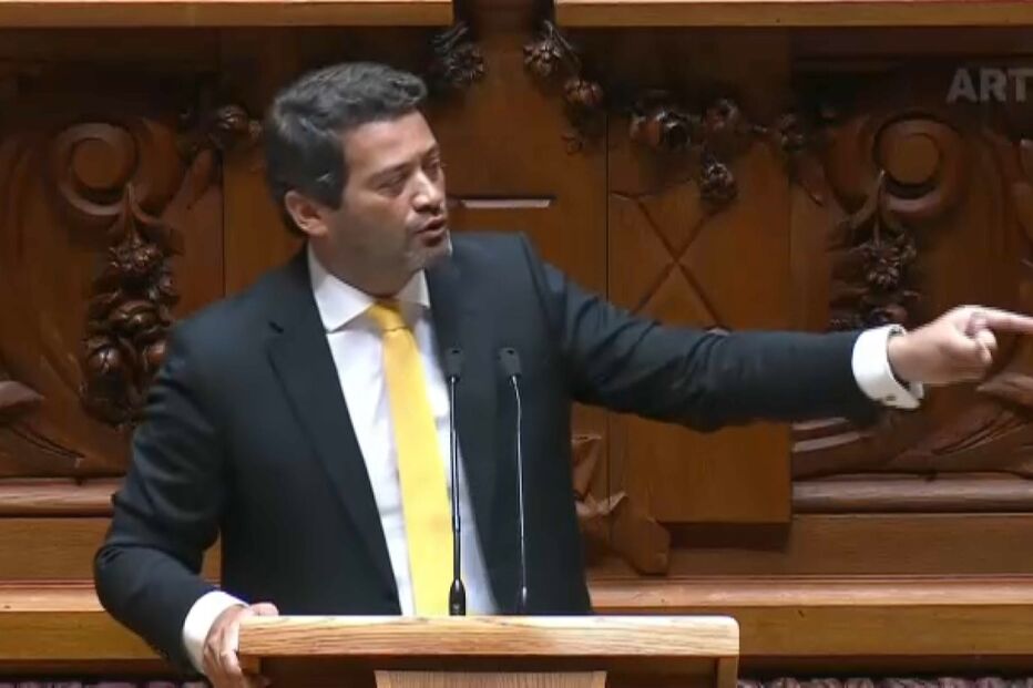 parlamento, chumba, moção de censura, chega, andré ventura, antónio costa, governo 